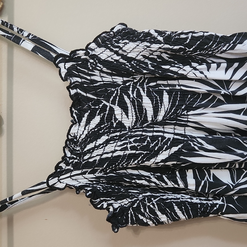 OP smocked sundress. Size Jr's M